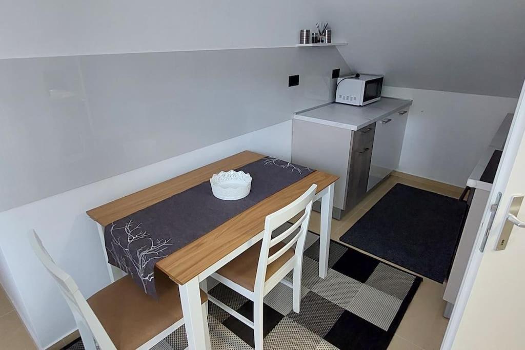 Jo-Ma Apartma - Free Parking Ljubljana Buitenkant foto